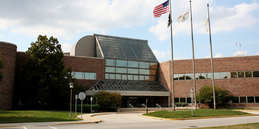 TS_Photo_Courthouse_IL_2nd_District_Skok