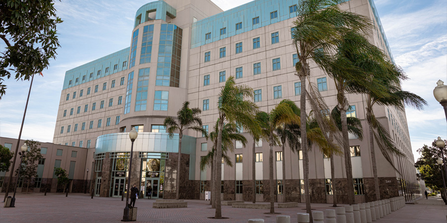 TS_Photo_Courthouse_Lamoureaux_